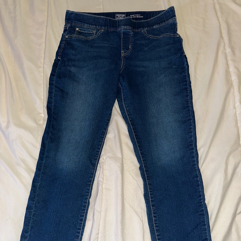 Levi Strauss Totally Shaping Pull-On Skinny